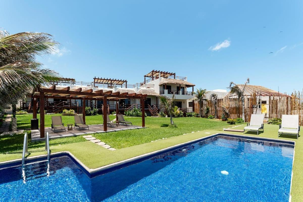 Villa With Ocean View, Pool, Restaurant And Rooftop Ісла-Мухерес Екстер'єр фото